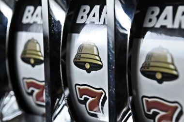 ibetslot live blackjack and roulette tables in action